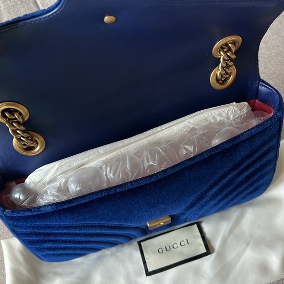 New Gucci GG Velvet Matelasse Small Marmont Shoulder Bag Cobalt Blue - Picture 13 of 17